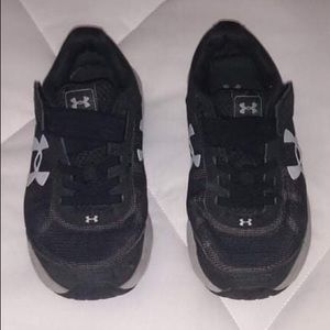 Under Armour size 12k kids shoes
